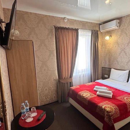Hotel Шляпа Dnipro Exterior foto