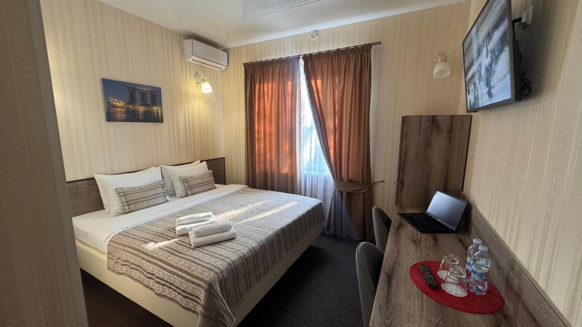 Hotel Шляпа Dnipro Exterior foto
