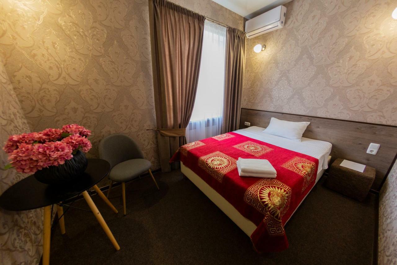 Hotel Шляпа Dnipro Exterior foto